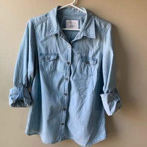 Women’s Sonoma jean shirt